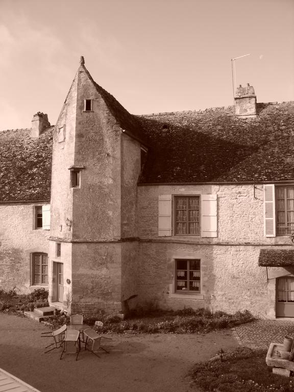 Hotel Manoir De Coulandon Argentan Exterior foto