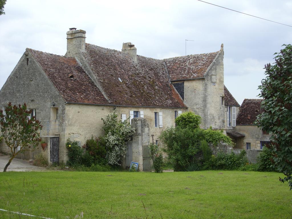 Hotel Manoir De Coulandon Argentan Exterior foto